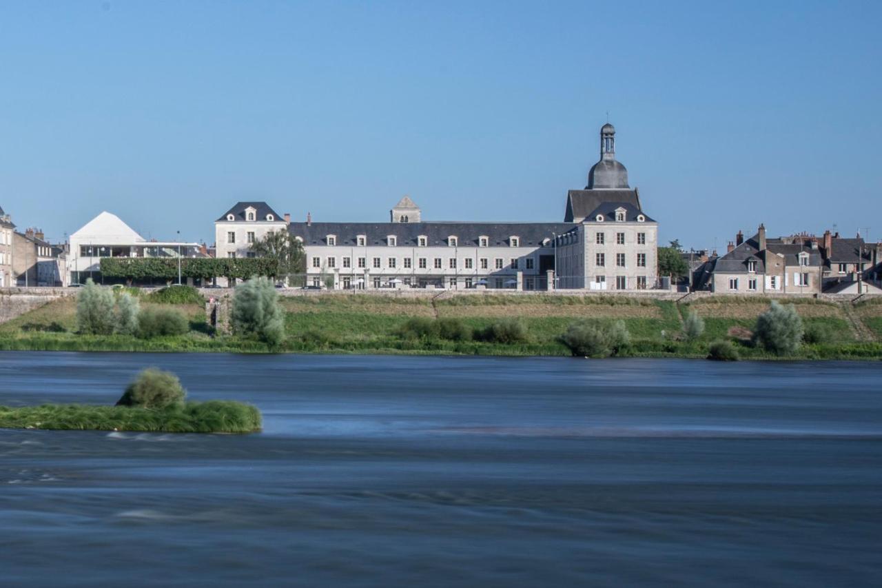 Готель Fleur De Loire Блуа Екстер'єр фото